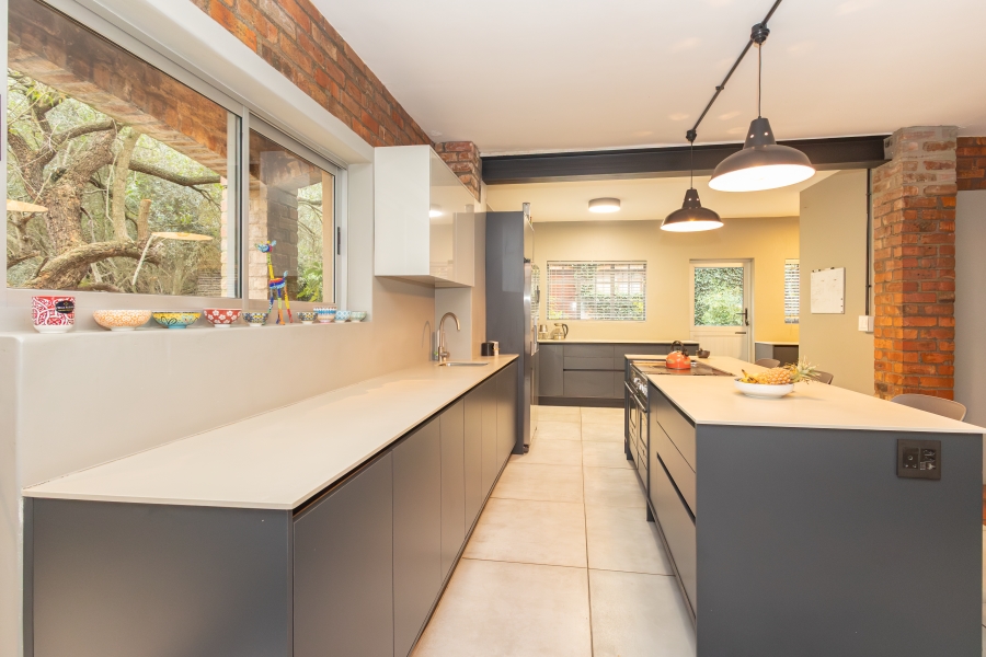 5 Bedroom Property for Sale in Vierlanden Western Cape